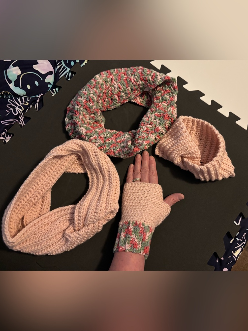 Handmade. Crocheted cowls, headband and fingerless gloves set, 4 pcs. New